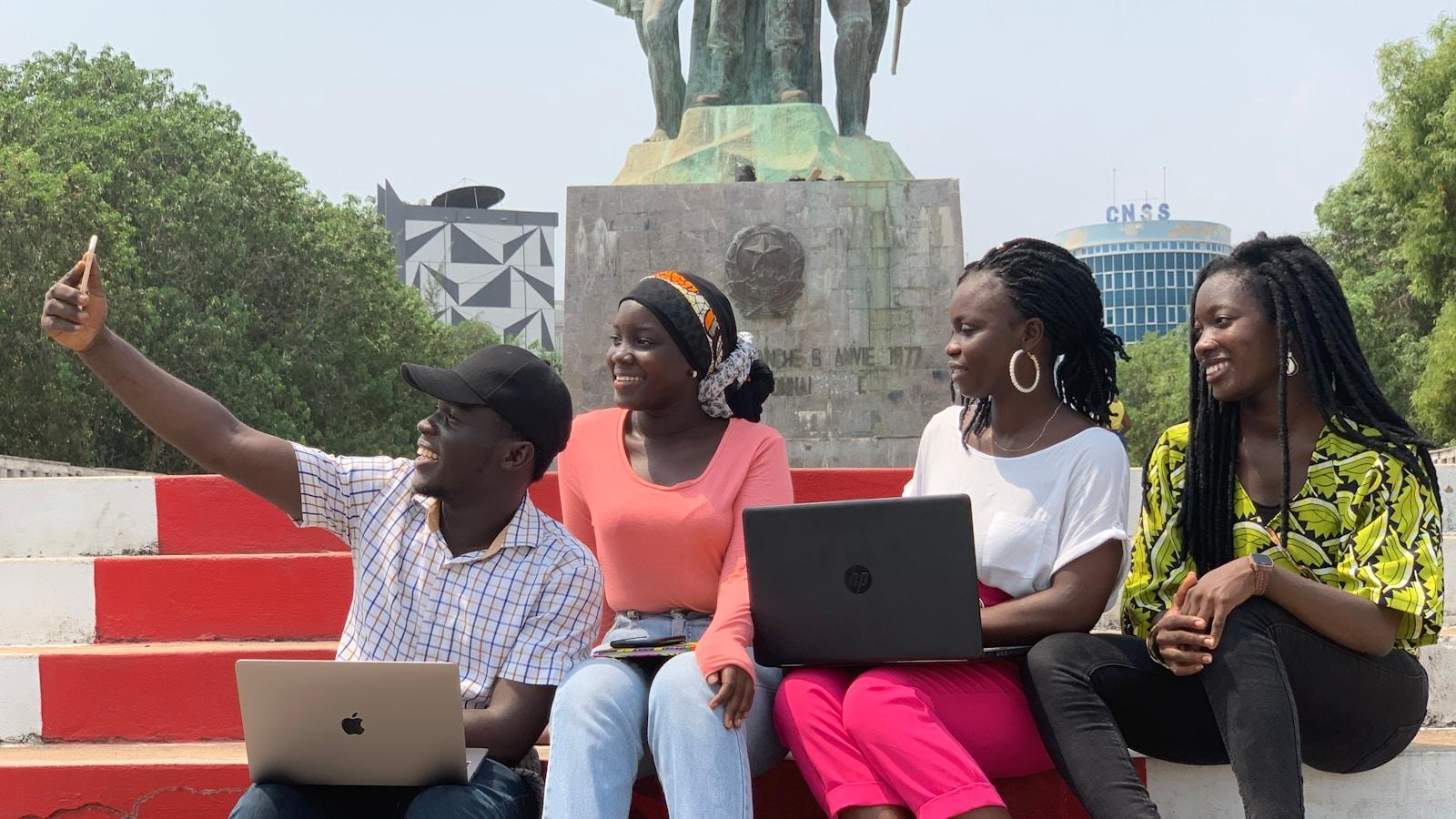Nigerian students learning digital skills